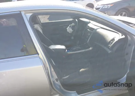 2015 Nissan Altima 2.5 S z USA, uszkodzony, nr VIN 1N4AL3AP9FC444466